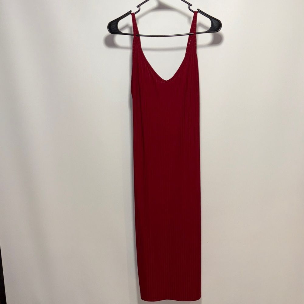 Chic Strapless Red Dress